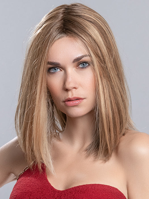 DRIVE by ELLEN WILLE in LIGHT BERNSTEIN ROOTED 12.26.27 | Lightest Brown, Light Golden Blonde, and Dark Strawberry Blonde Blend with Shaded Roots