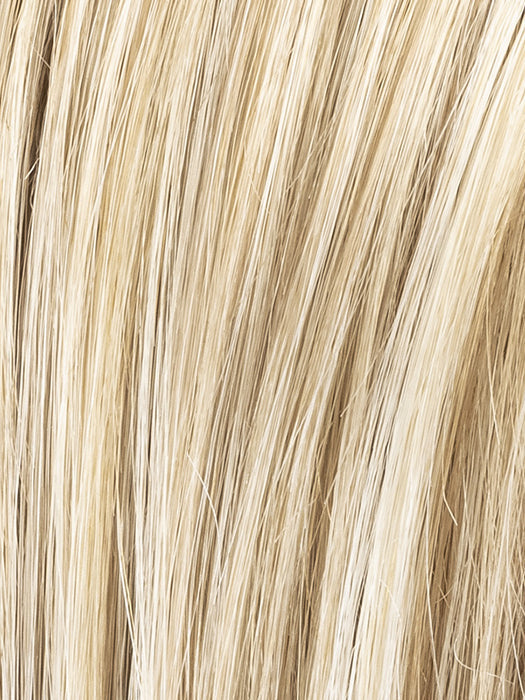 CHAMPAGNE MIX 22.26.20 | Light Neutral Blonde and Light Golden Blonde with Light Strawberry Blonde Blend