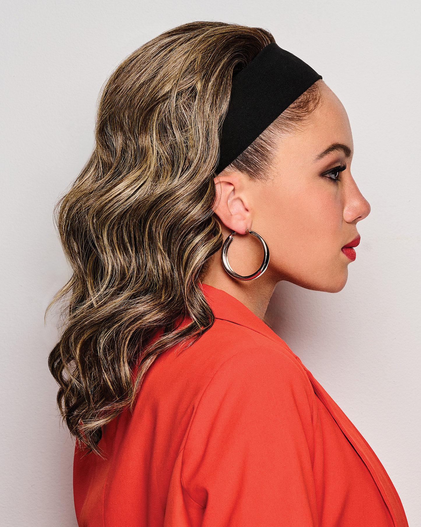 Kim Kimble - 18” Wavy Waves Headband Wig