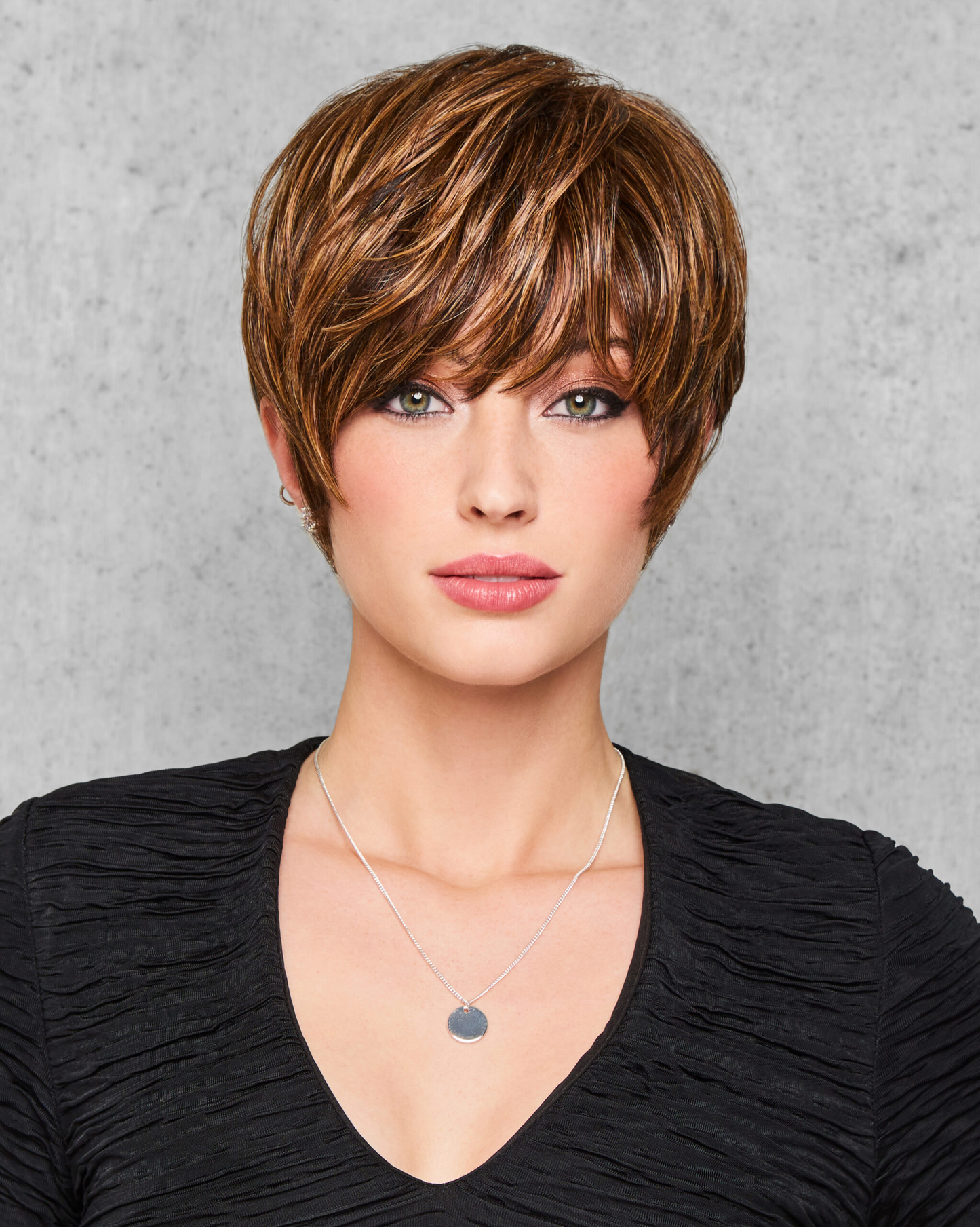 Live Show - Hairdo - Feather Cut