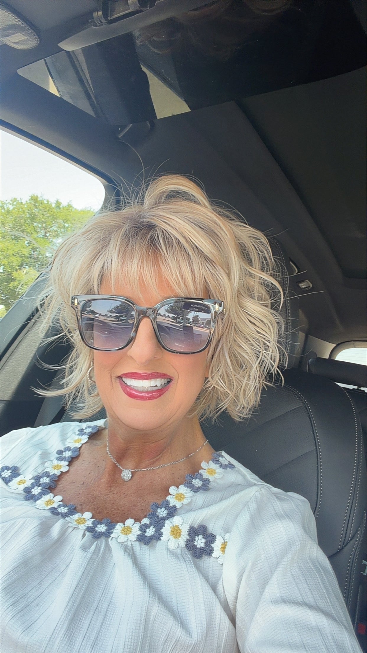 Live Show - TB - Sunglasses