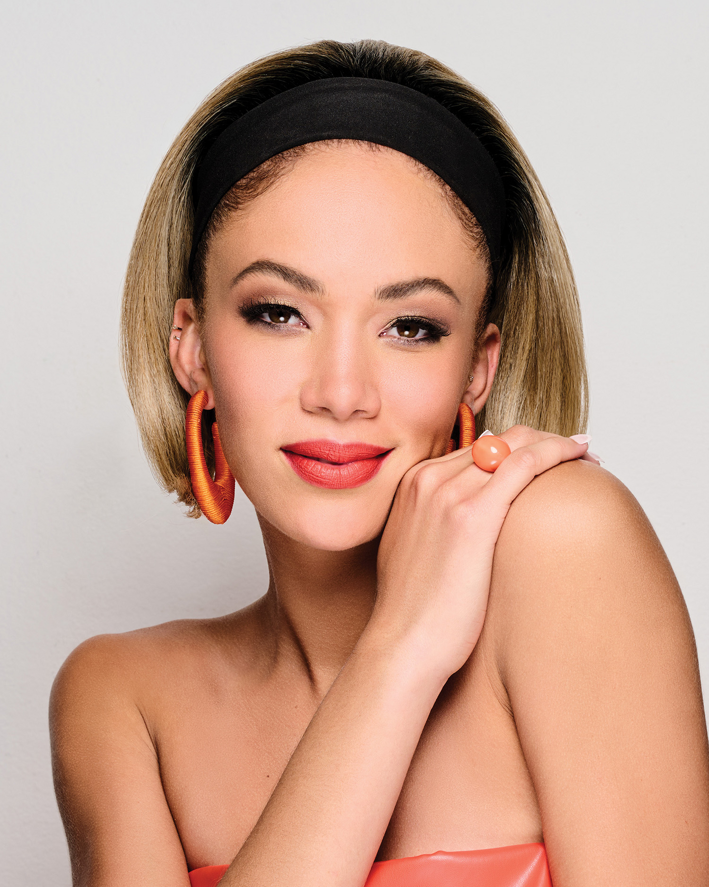 Kim Kimble - 14” Classic Bob Headband Wig