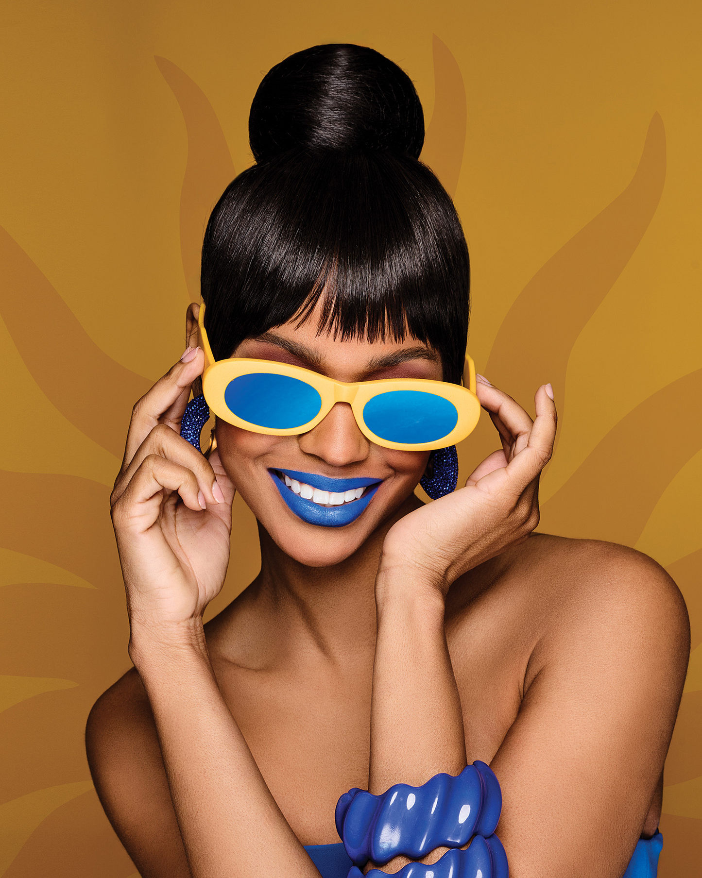 Kim Kimble - Sleek Style Bun & Bangs