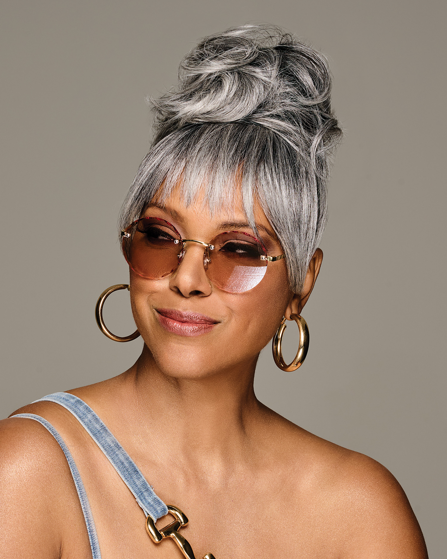 Kim Kimble - Sleek Style Bun & Bangs
