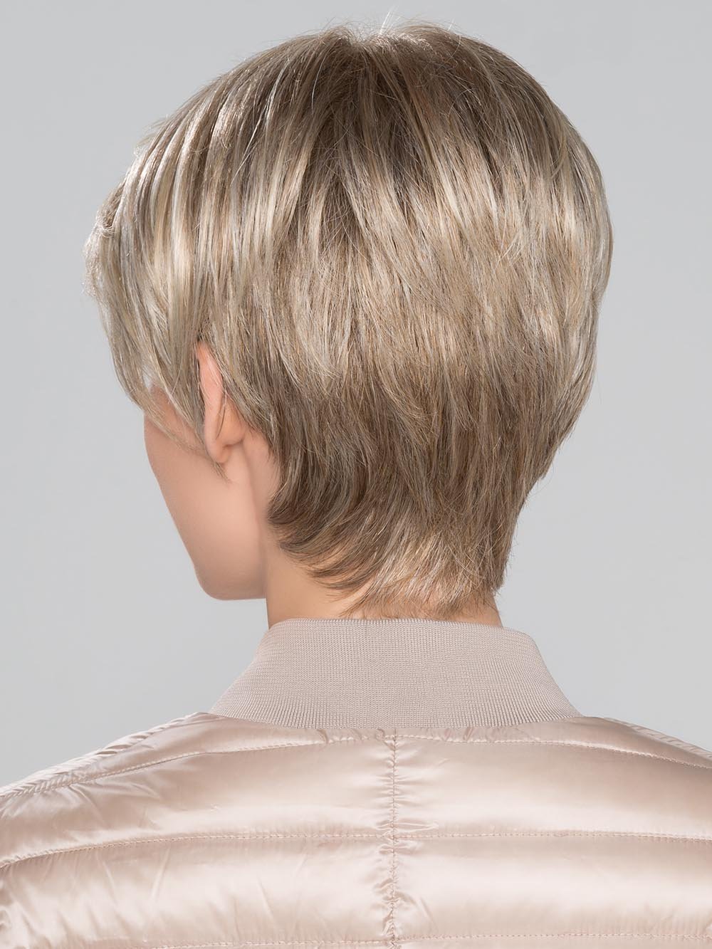 Refined and ultra-modern pixie crop that will turn heads wherever you go. The perfect look for day and night!